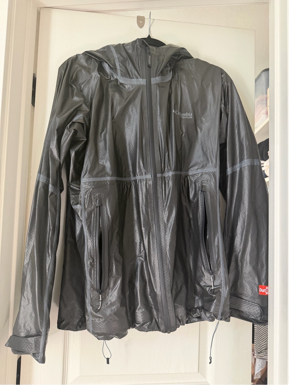 Columbia Women’s Black Packable Waterproof Hooded Rain Jacket